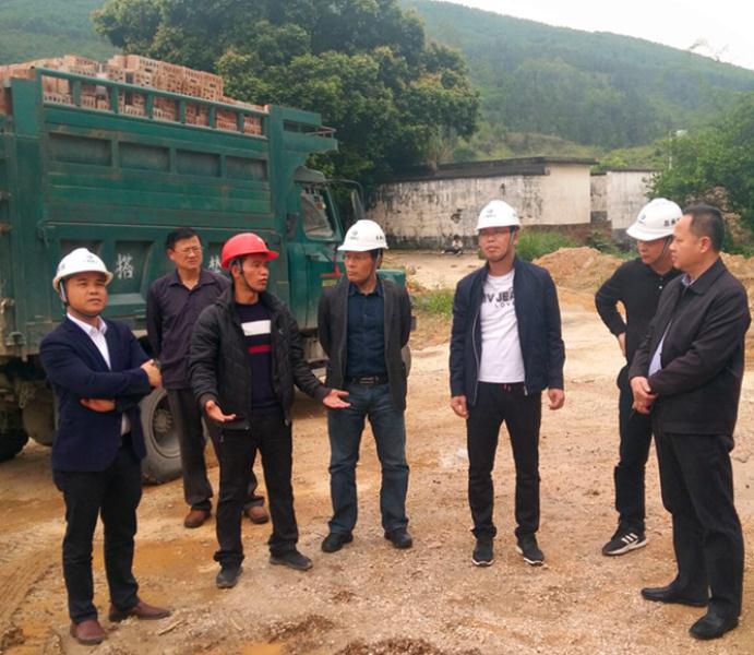 1.實(shí)地檢查。許傳波 攝_副本700.jpg