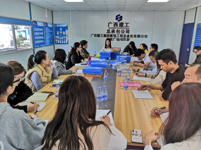 2.1中新廣場(chǎng)項(xiàng)目檢查現(xiàn)場(chǎng)。楊德輝 攝700.png