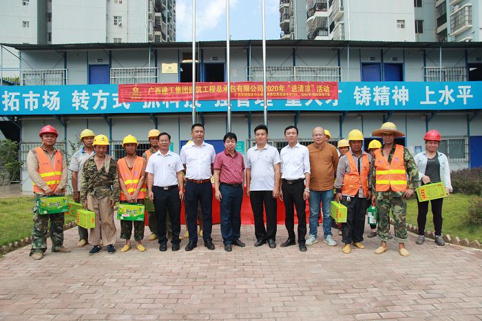 合照。鄧燦濱 攝.JPG