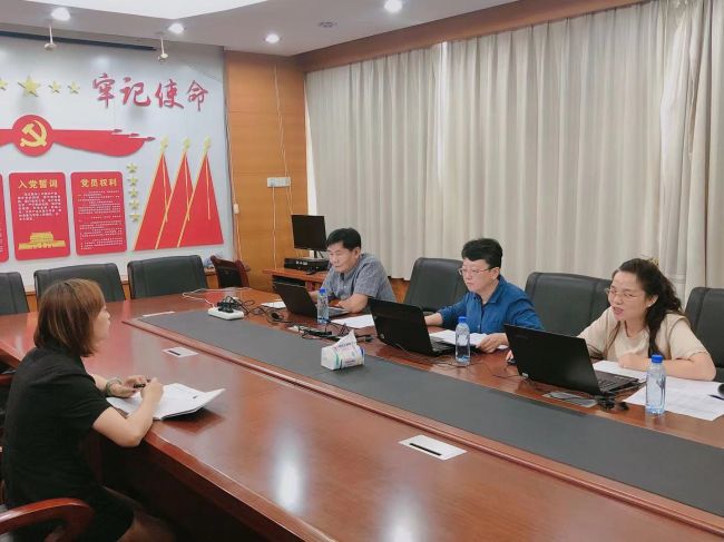 第一組答辯現(xiàn)場。譚龍 攝.jpg